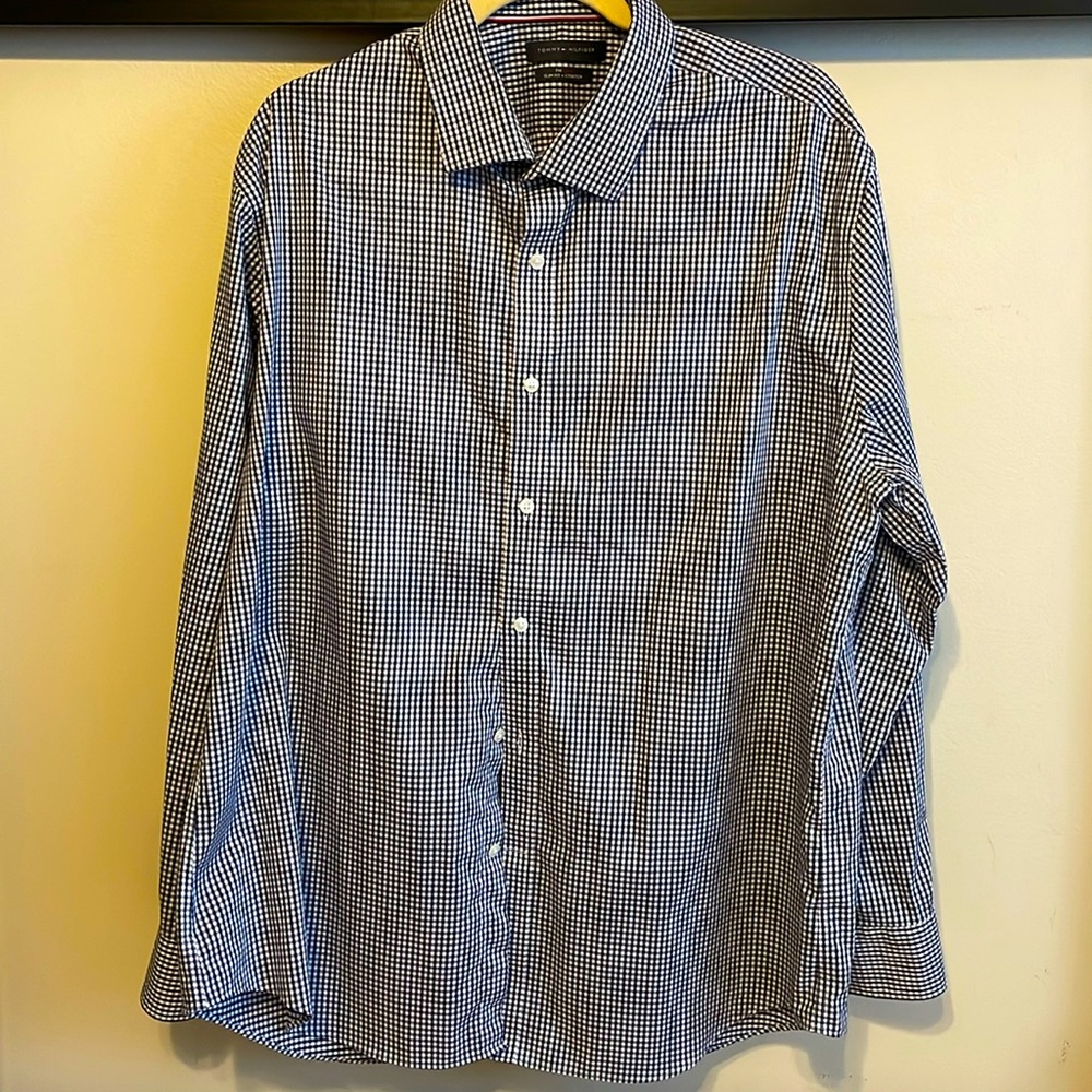 Men’s Tommy Hilfiger Button Down Shirt